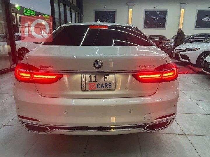 بي ام دبليو الفئة 7